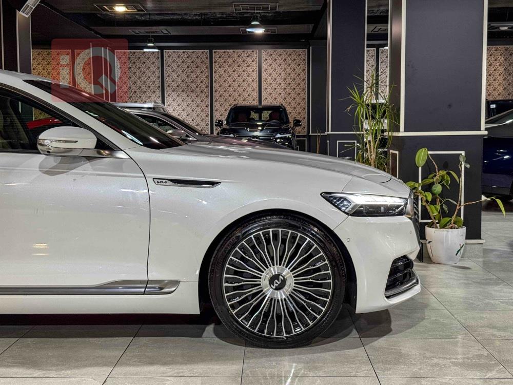 كيا K900